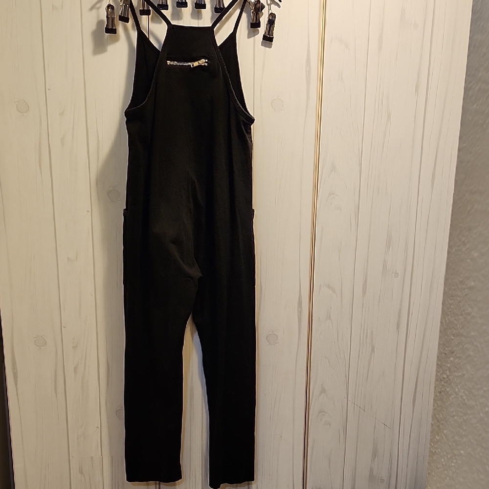 Chic Black Sleeveless Jumpsuit - Picture 5 of 7